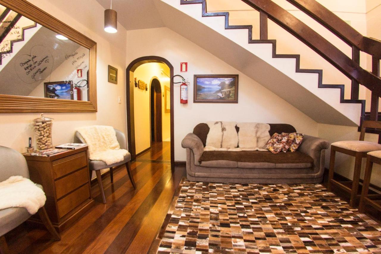 House By Conrado Vitali Inn Canela